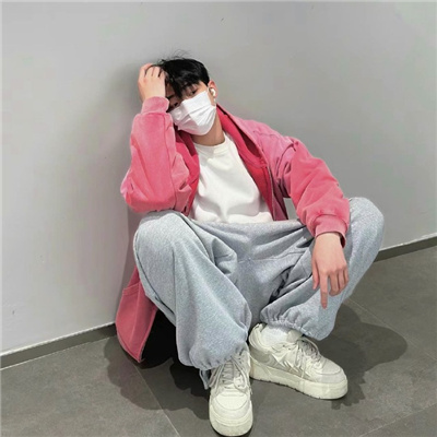 姓何的搞怪网名大全男生