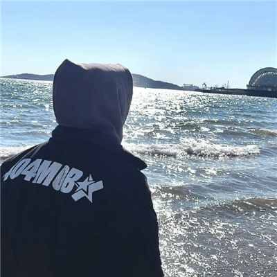 清冷又温柔的网名男生