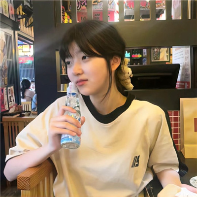 带星云的网名女生可爱